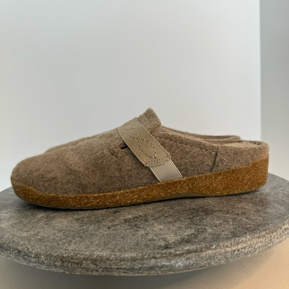 Earth Origins Tan Brown Wool Boston Slip On Clogs Loafers 9 - Picture 6 of 12
